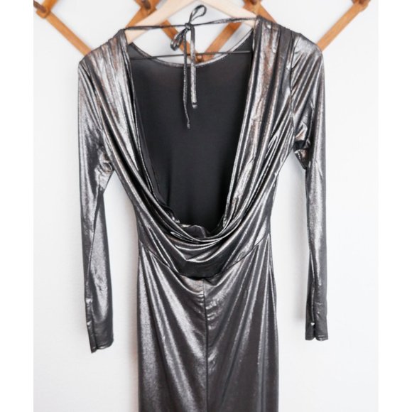 NEW Boohoo Grace Metallic Cowl Back Long Sleeve Maxi Dress, size 6 - Picture 7 of 16